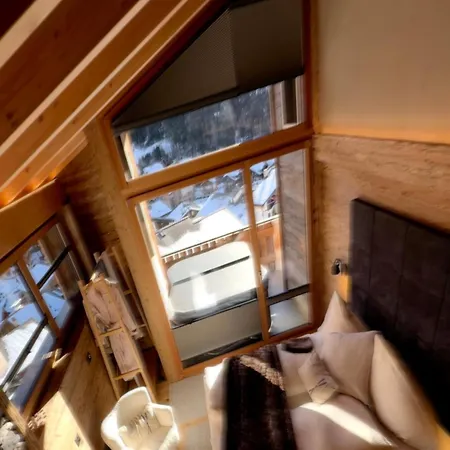 Boutique Spycher Bed & Breakfast 4*