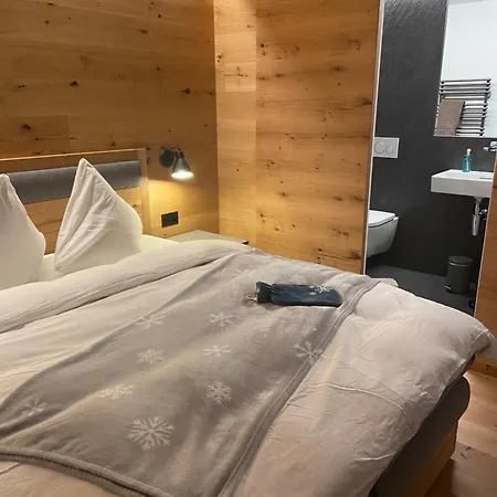 Boutique Spycher Alojamento de Acomodação e Pequeno-almoço 4*